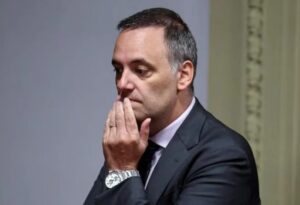 Adorni demora su declaración jurada y crece el costo político para el Gobierno de Milei