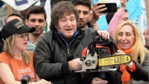 Tras el ajuste de Milei, el peronismo debate cómo reconstruir el Estado y recuperar derecho