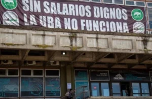 Paro universitario 48 horas: docentes exigen que Milei cumpla la ley
