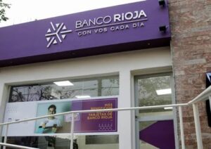 Banco Rioja baja tasas y beneficia a más de 12.000 riojanos
