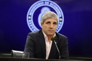 Sobreseimiento de Caputo confirmado: el bono a 100 años