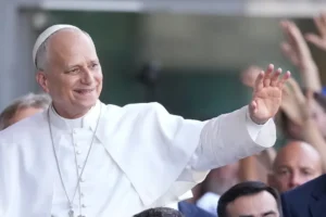 León XIV ingresa al Gemelli para operación de pulmón